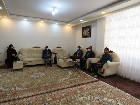دیدارو سرکشی از خانواده شهدا به مناسبت دهه فجر